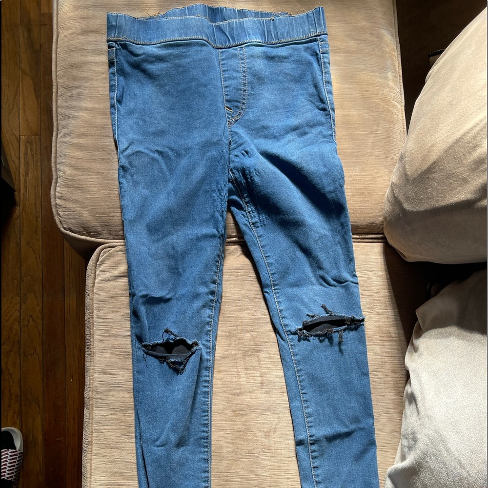 Large denim distressed True Religion Jeggings